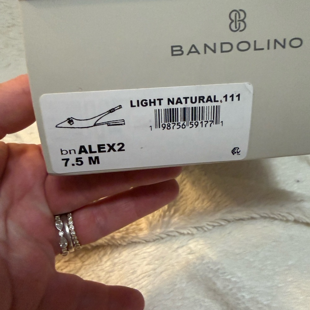 Bandolino Women's Alex Flat, Light Natural 111, Size 7.5- New in Box- sling back - Picture 4 of 14